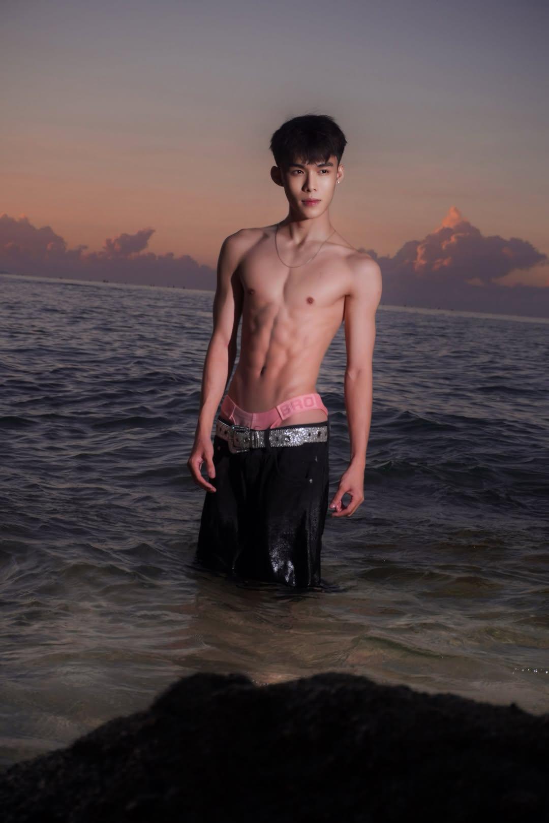 daong Hot or Not photo