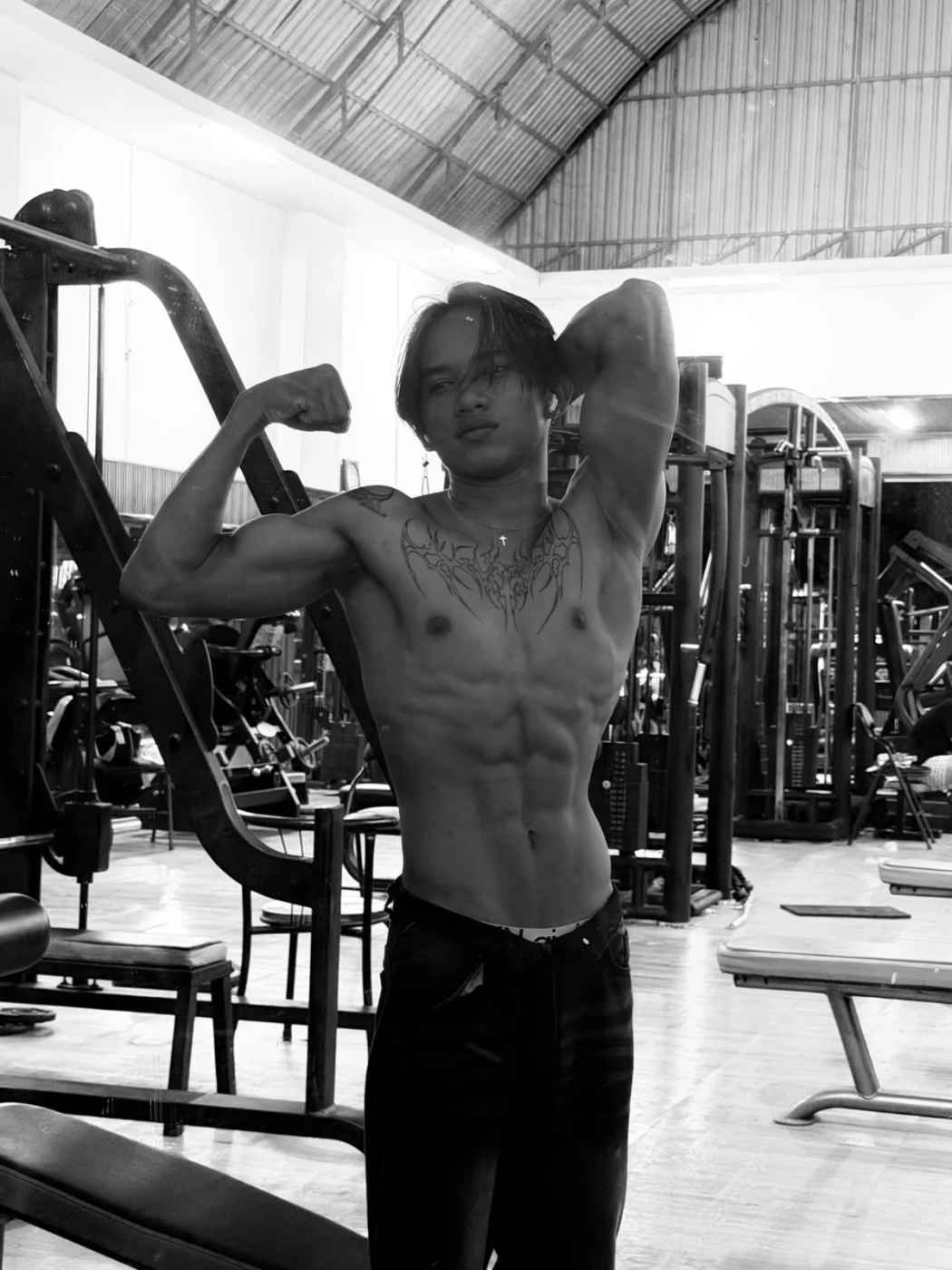 jinwoo Hot or Not photo