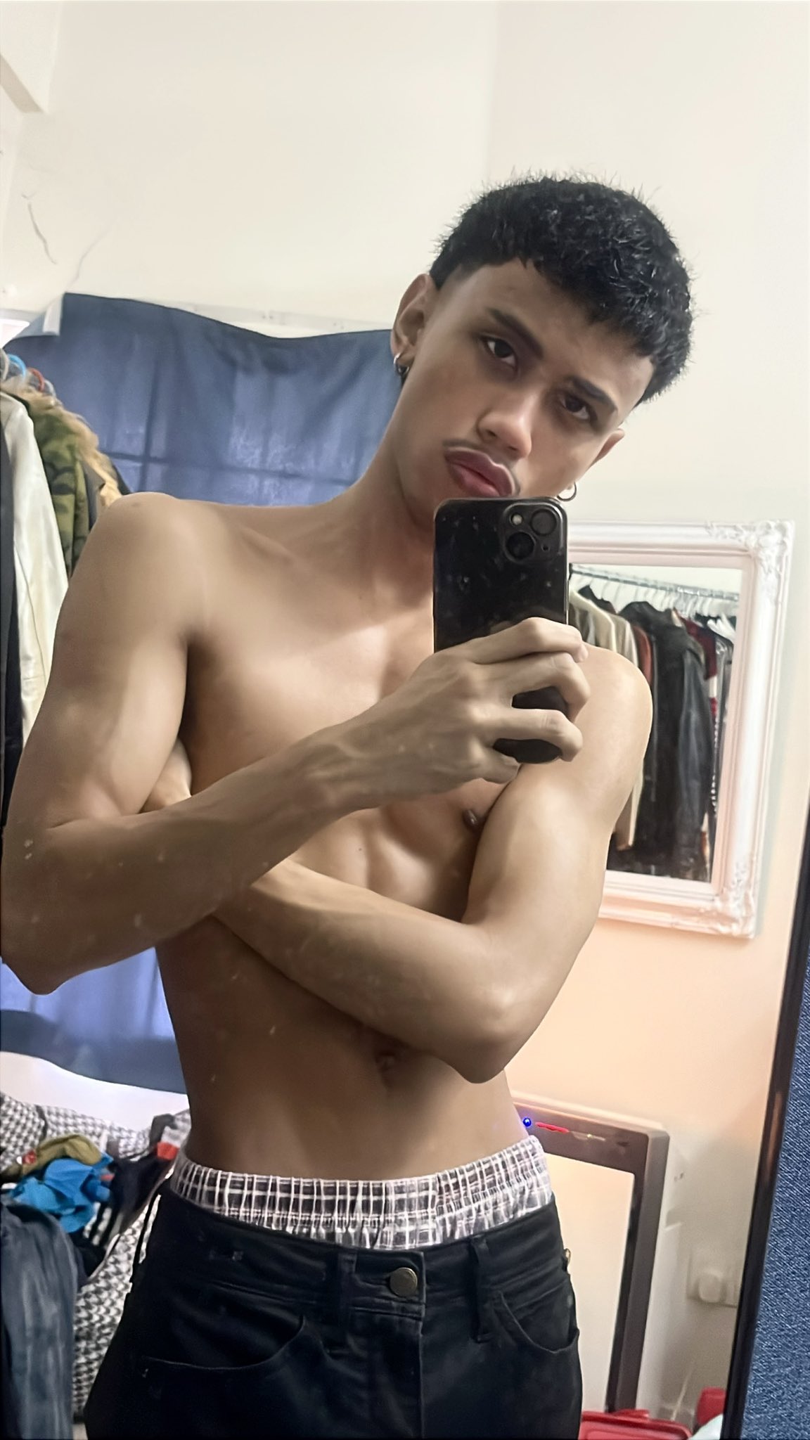 trollzchield Hot or Not photo