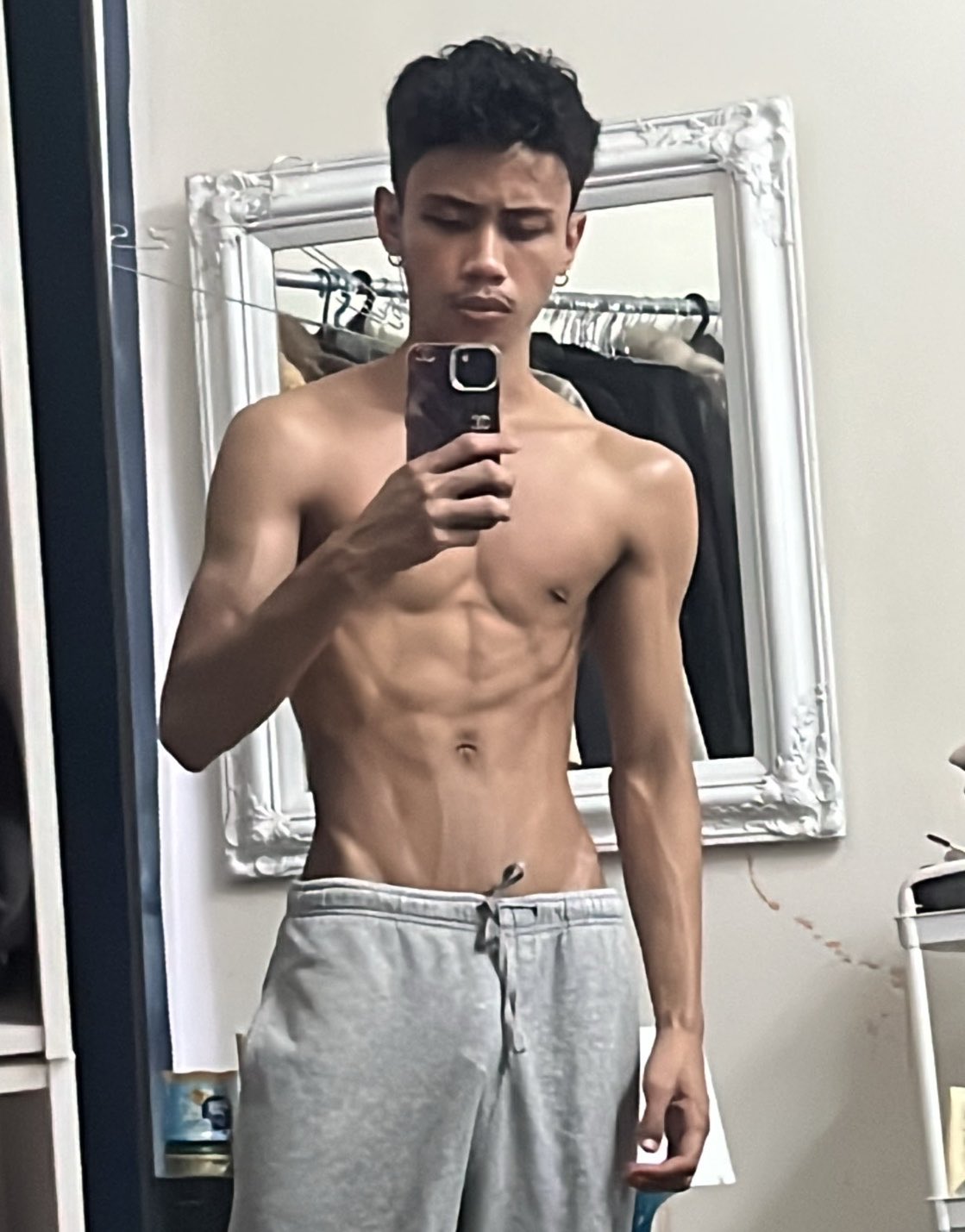 trollzchield Hot or Not photo