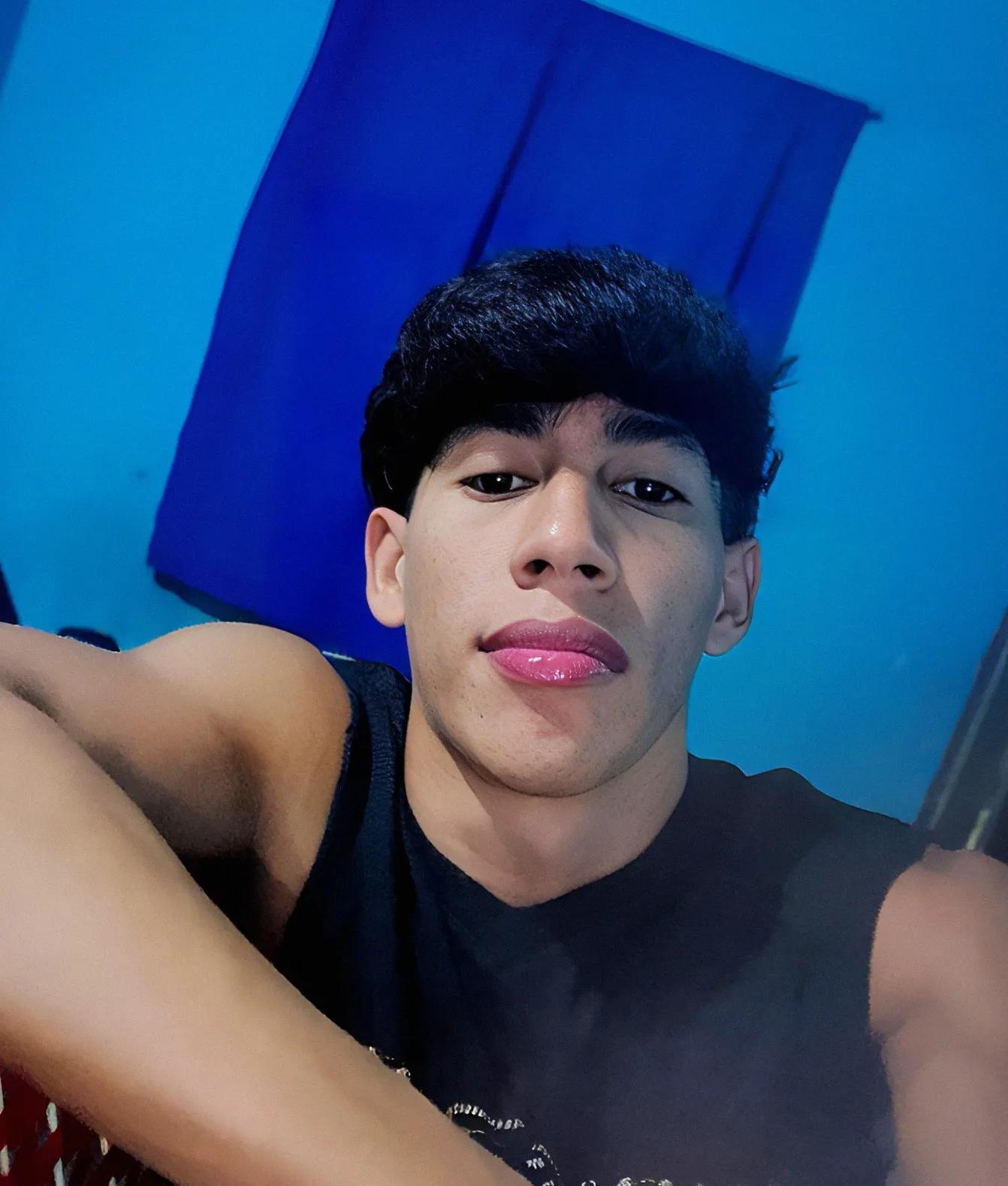 latinoalex public post