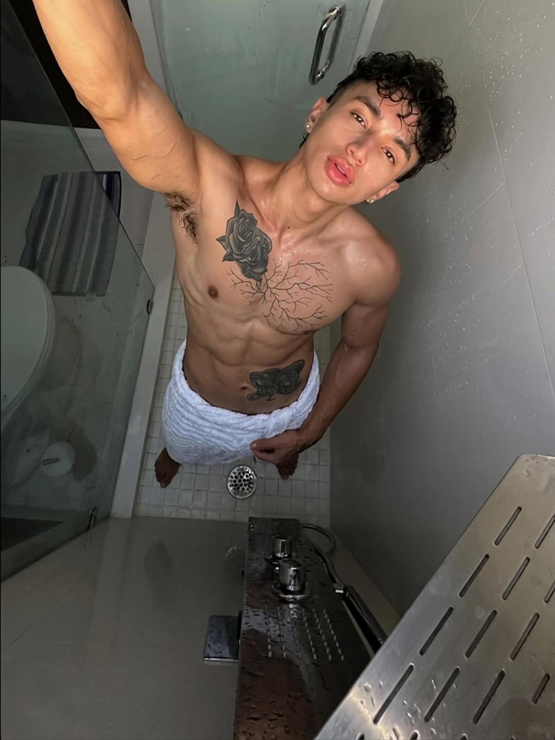 andres public post