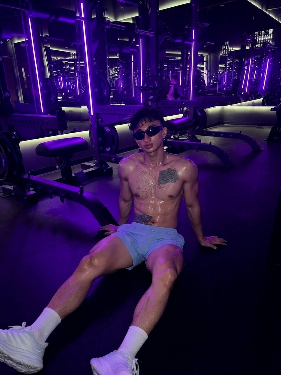 andres public post